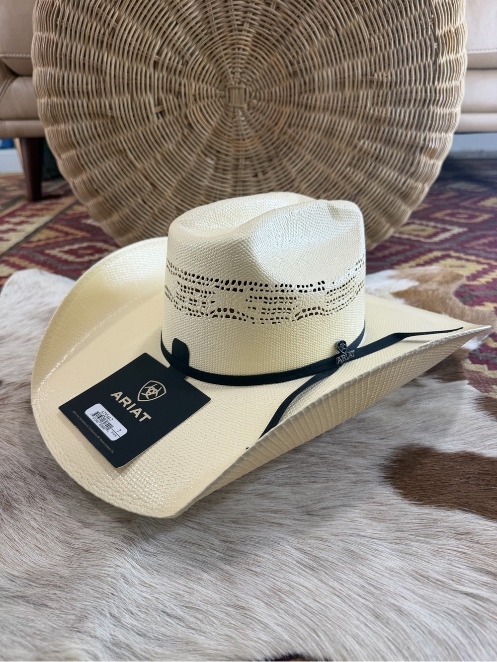 Ariat 10X Straw Cowboy Hat - Wallen